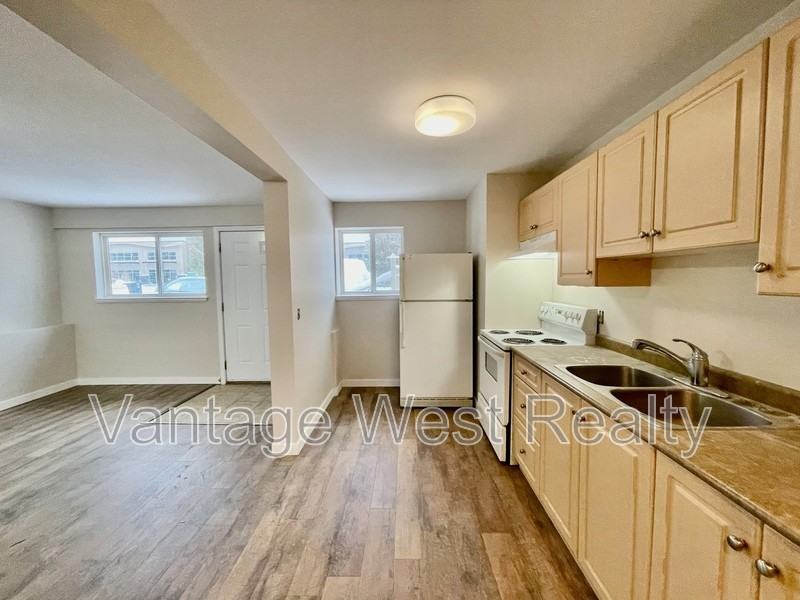 2 Old Okanagan Highway - Photo 3 of 19