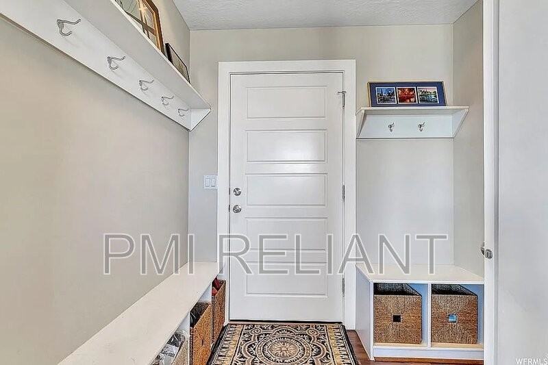 2316 S Long Dr - Photo 4 of 13