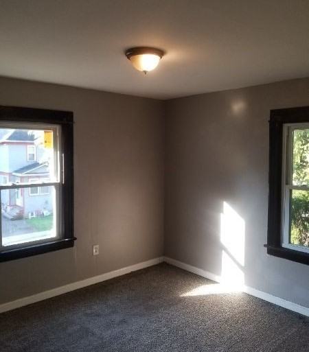 102 Enterprise St - Photo 3 of 11