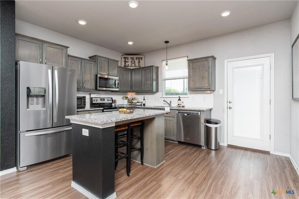 7606 Purvis St - Photo 3 of 22