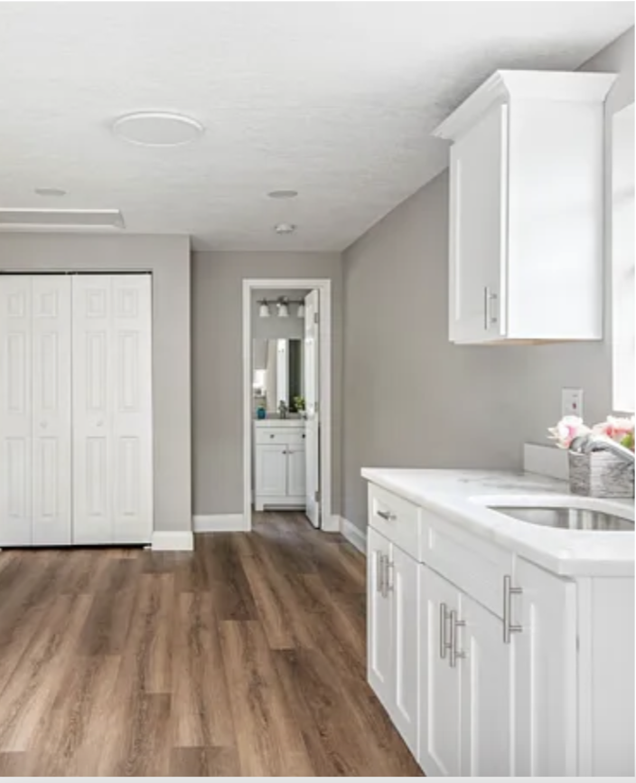 6910 29th Avenue #B - Photo 3 of 4