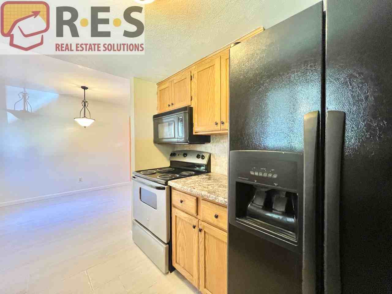10557 Quail St - Photo 3 of 19