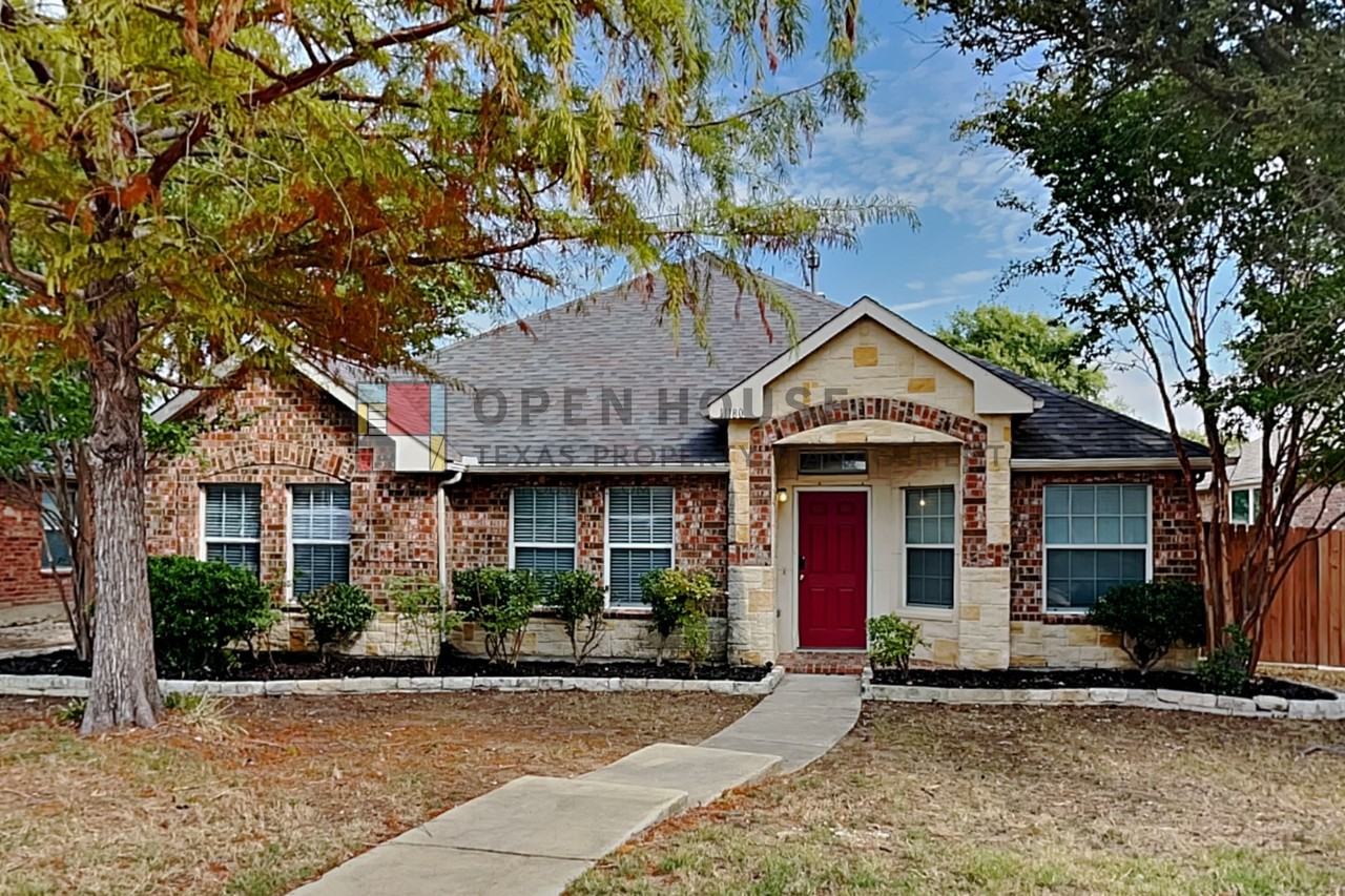 11180 Snyder Dr - Photo 2 of 20