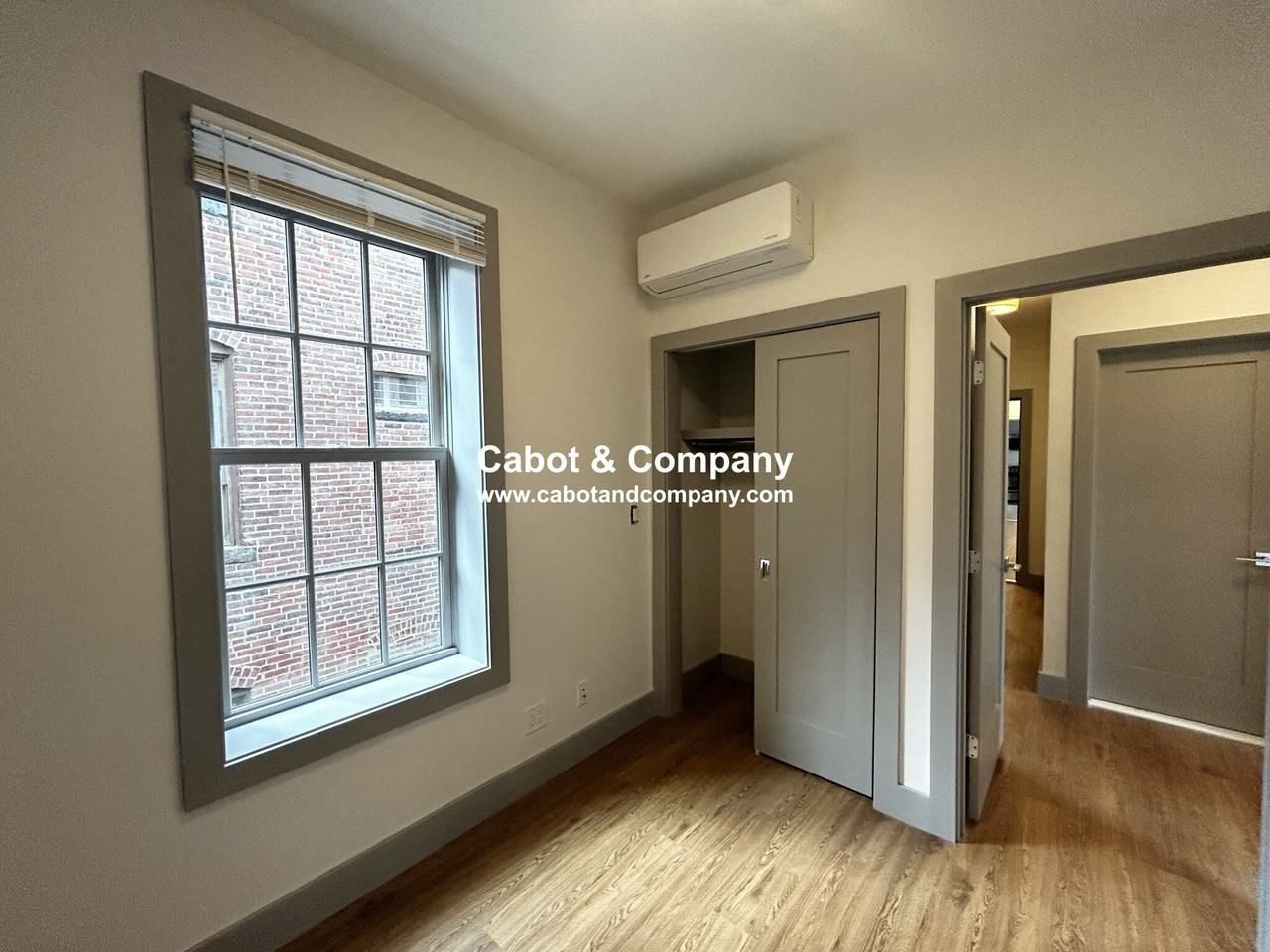 86 Saint Botolph St #1 - Photo 6 of 9