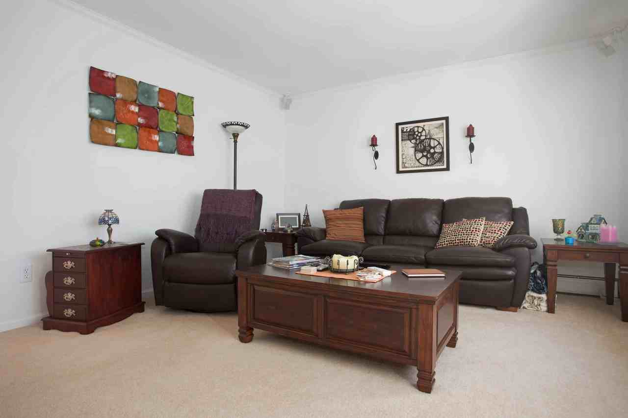 178 Haverhill Ave - Photo 3 of 10