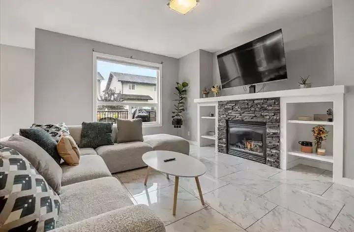 21905 97a Ave Nw #21905 - Photo 3 of 18