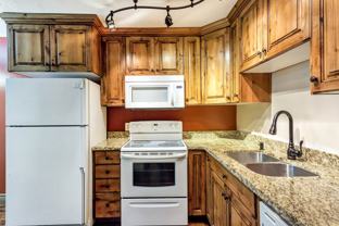 438 N Center St #305 - Photo 1 of 1