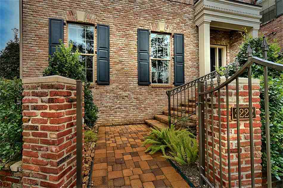 3222 Majesty Row - Photo 2 of 30