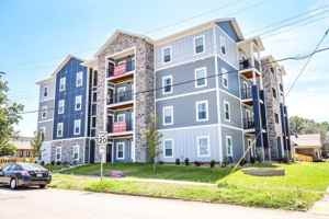 featured image of 600 E Harrison St