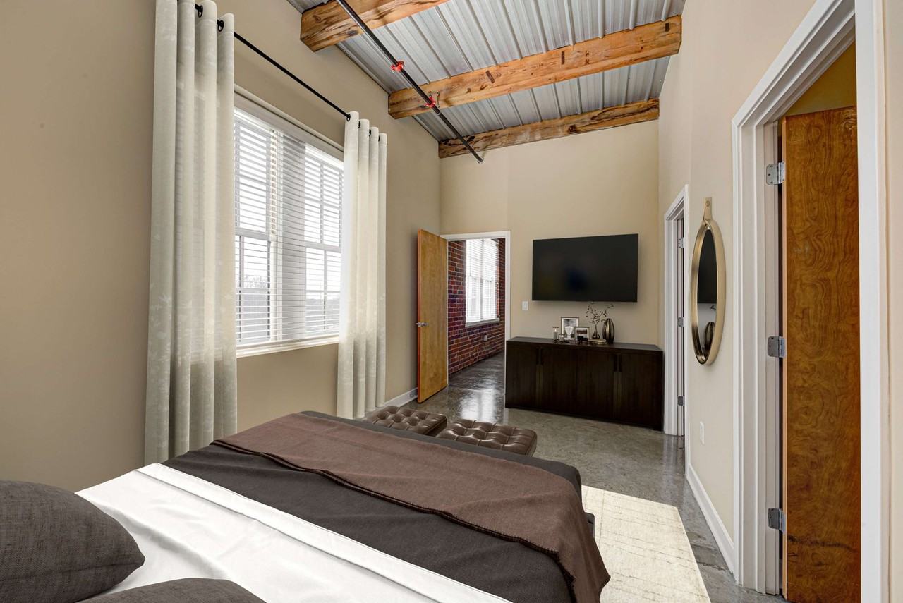 Harding Street Lofts - Photo 7 of 38