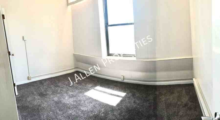 311 N 12th St #306 - Photo 5 of 10