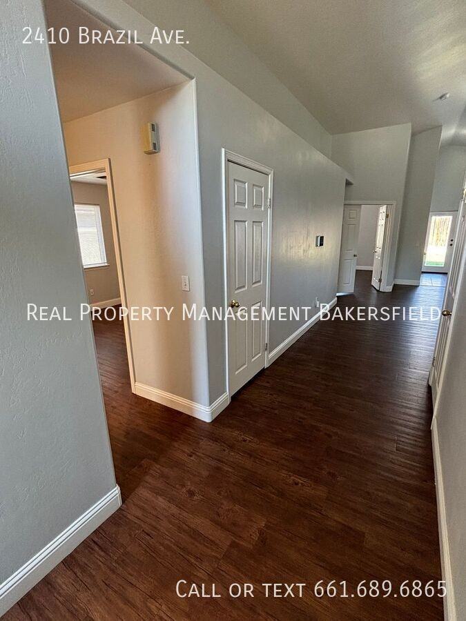 2410 Brazil Ave - Photo 2 of 21