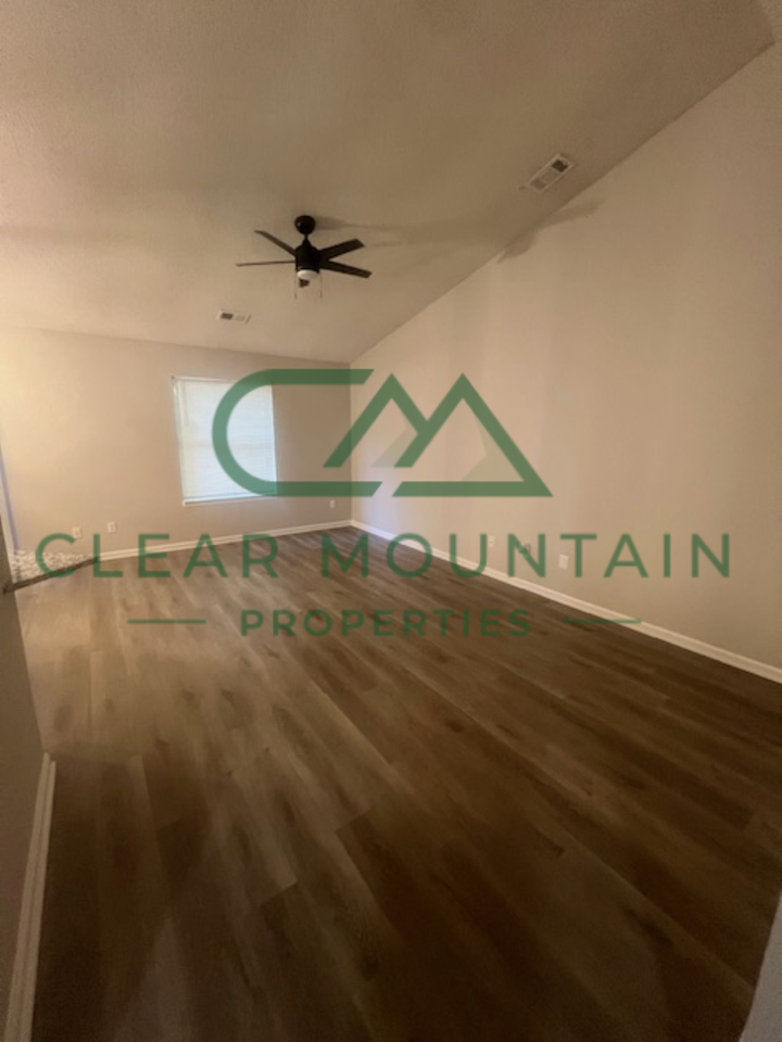 1 Egret Ct - Photo 3 of 13