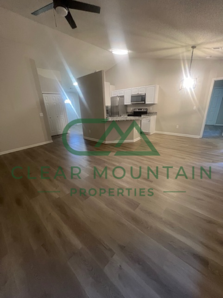 1 Egret Ct - Photo 5 of 13