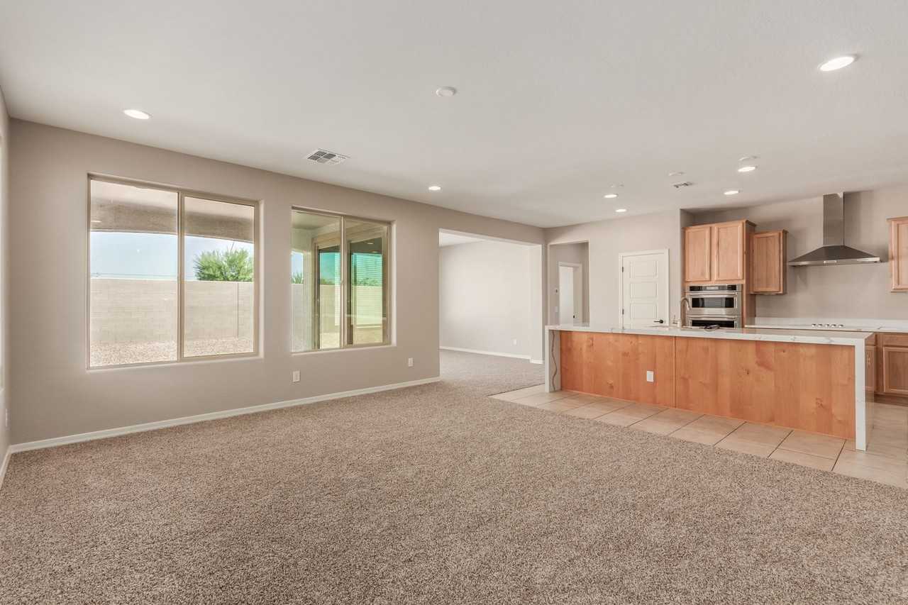 8854 West Palo Verde Drive - Photo 5 of 40