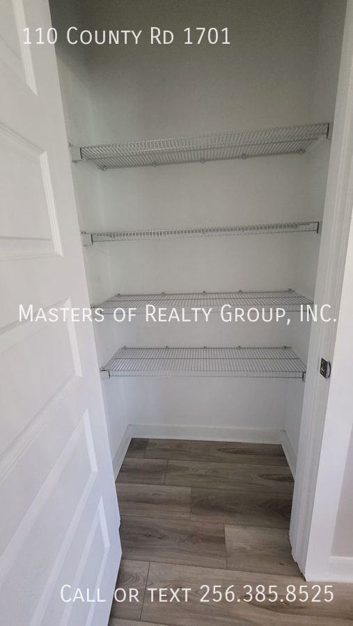 110 County Road 1701 - Photo 5 of 19