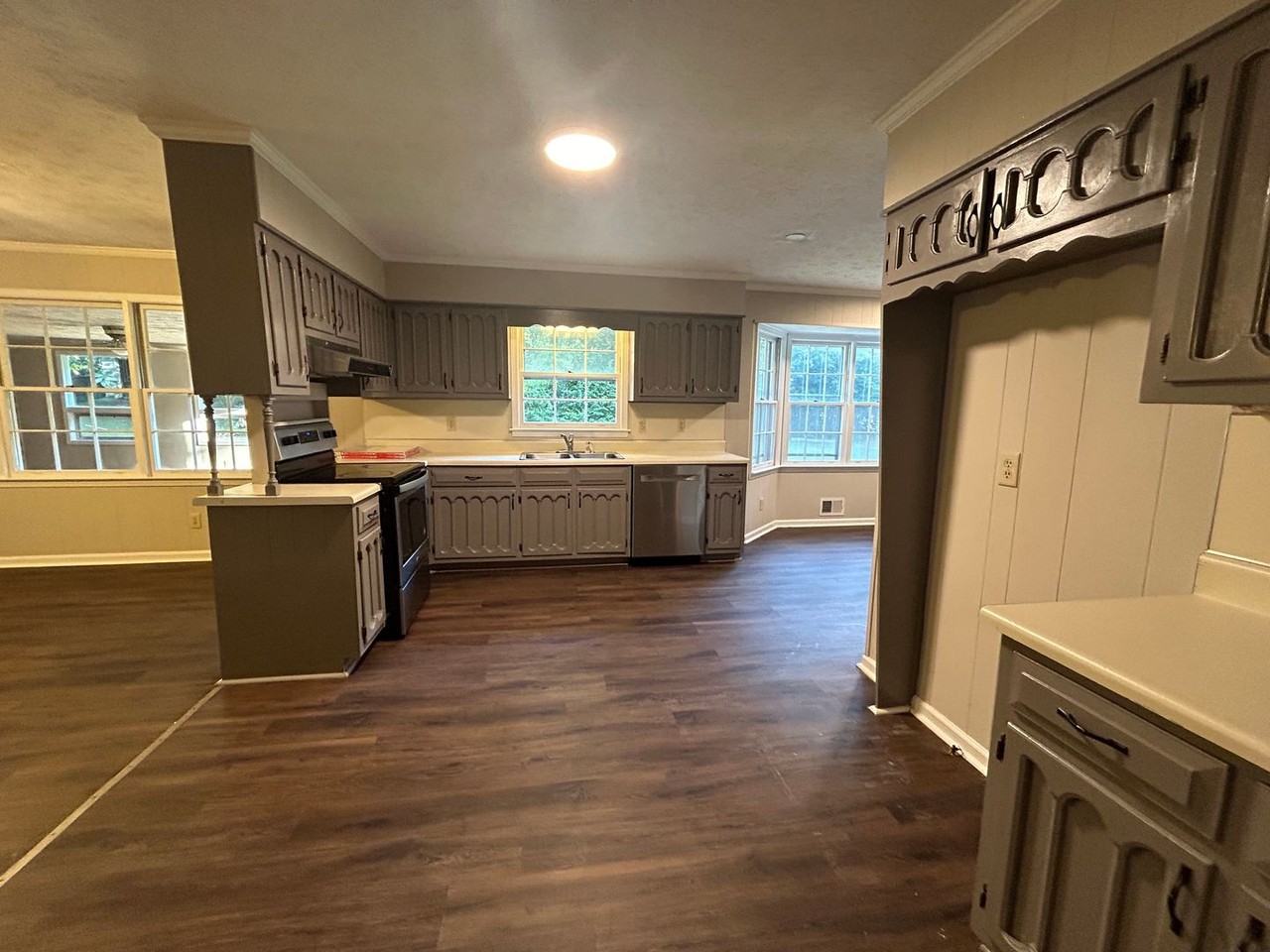 2000 Forest Dr - Photo 5 of 21