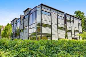 featured image of 1315 Hill St