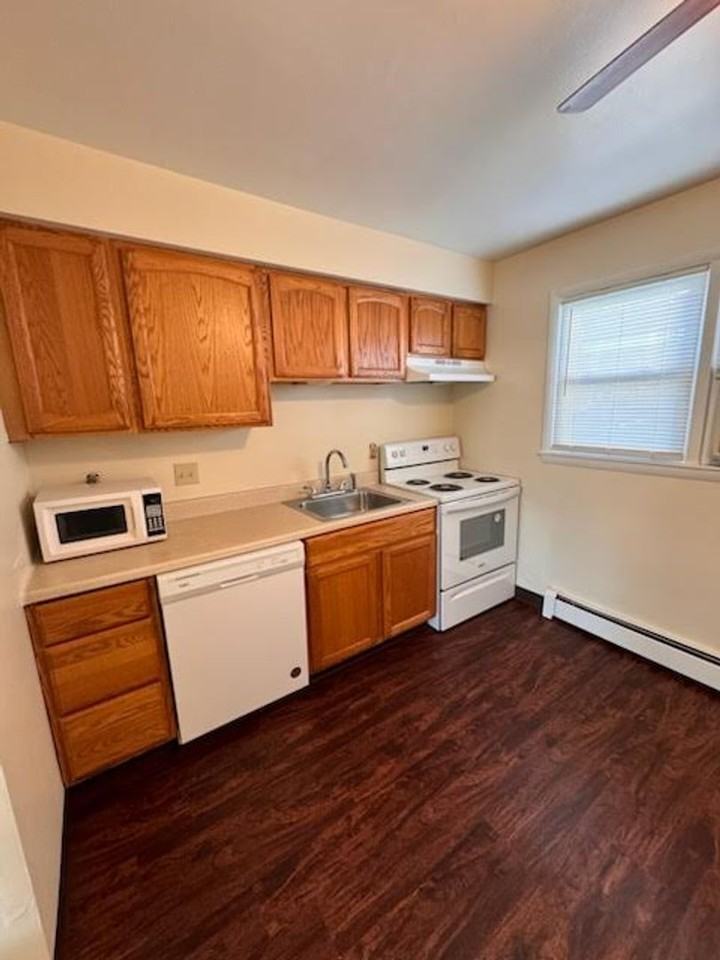 ChurchHill Road Apartments - Photo 3 of 11