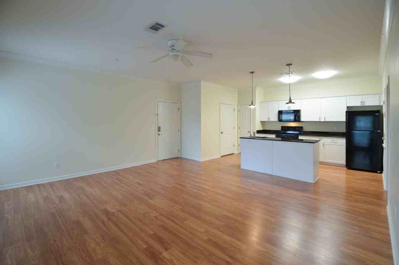 The Whitney Apartments - Photo 5 of 37