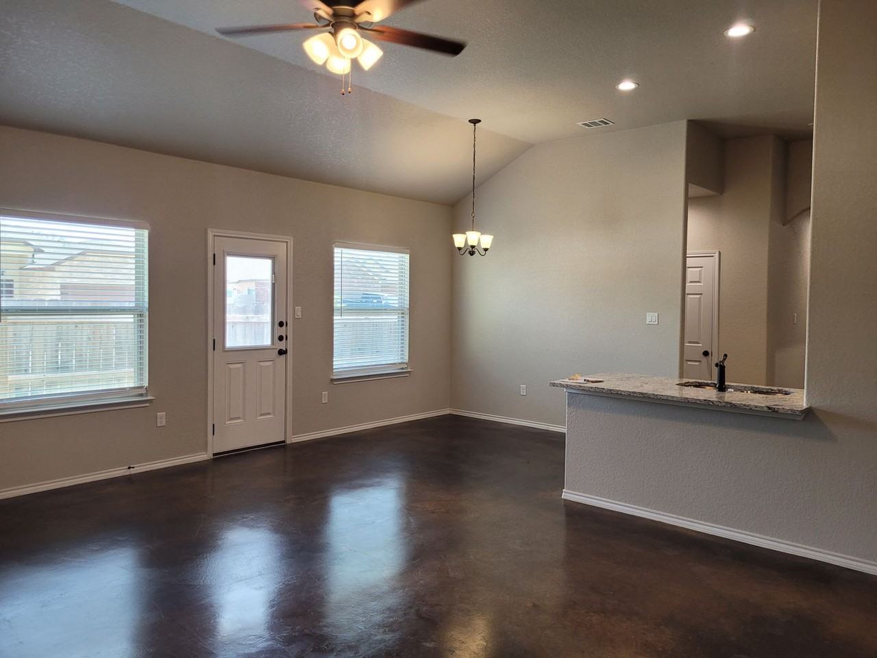 1155 Stanley Way - Photo 4 of 19