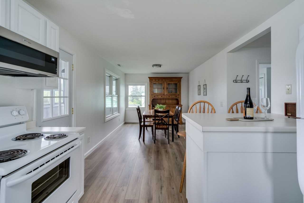 703 State St - Photo 2 of 14