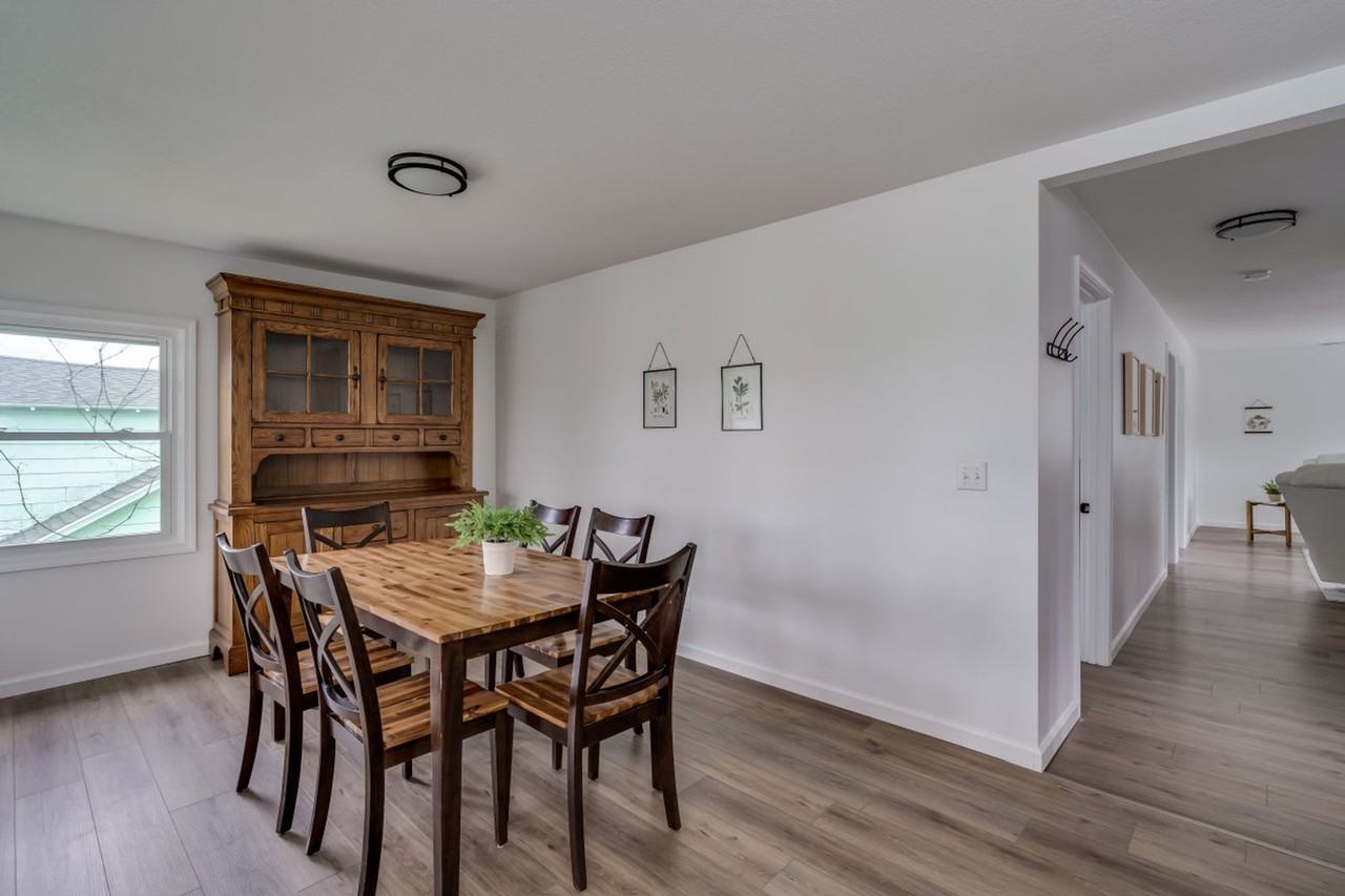 703 State St - Photo 3 of 14