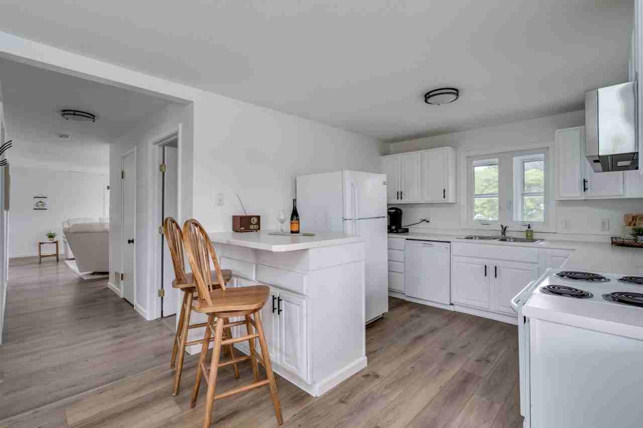 703 State St - Photo 7 of 14