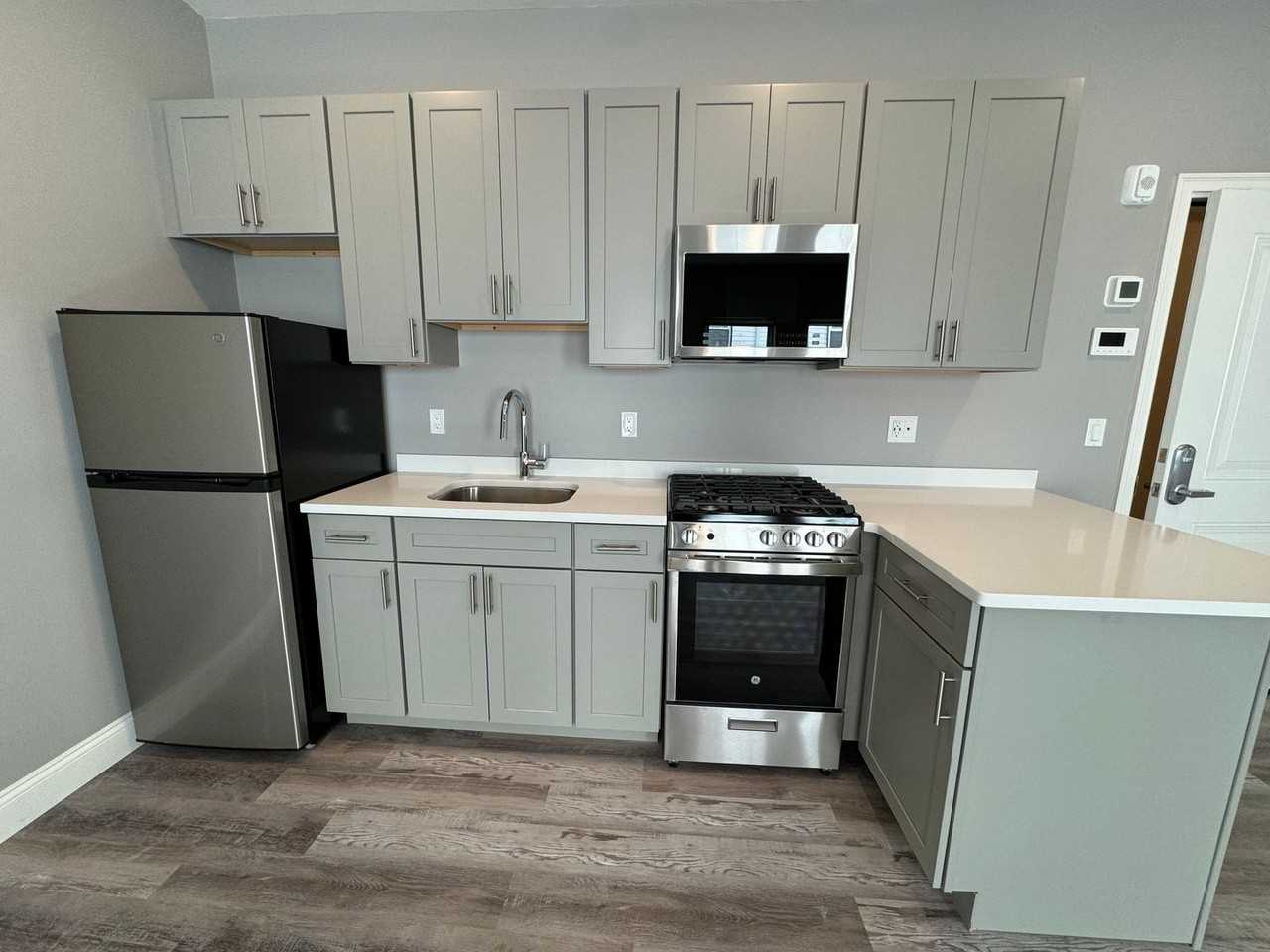 Welcome to 1499 in Revere, MA Steps from the Blue Line! - Photo 7 of 23