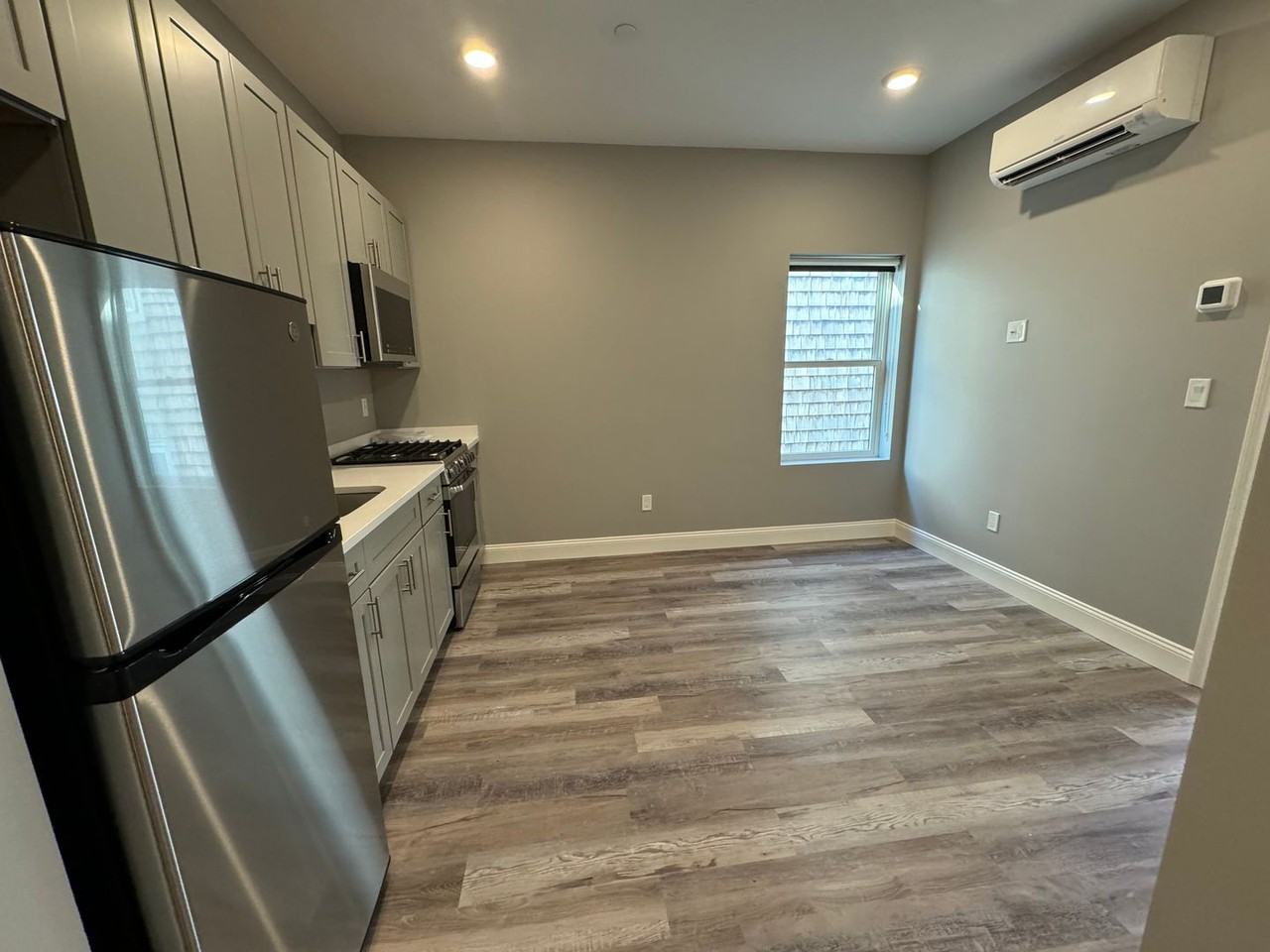 Welcome to 1499 in Revere, MA Steps from the Blue Line! - Photo 5 of 9