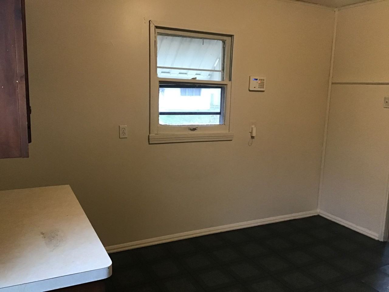 4325 N 42nd Pl - Photo 3 of 13