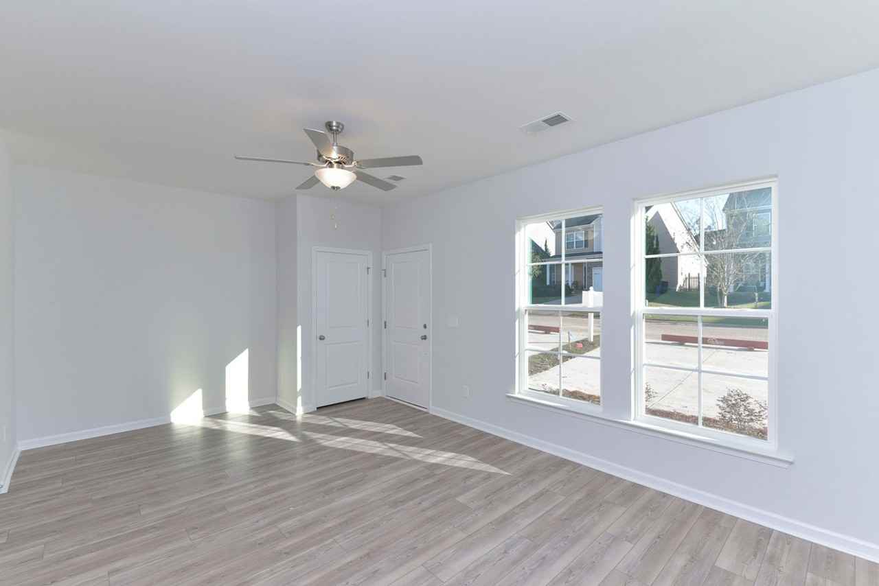 185 Northwood St - Photo 6 of 29