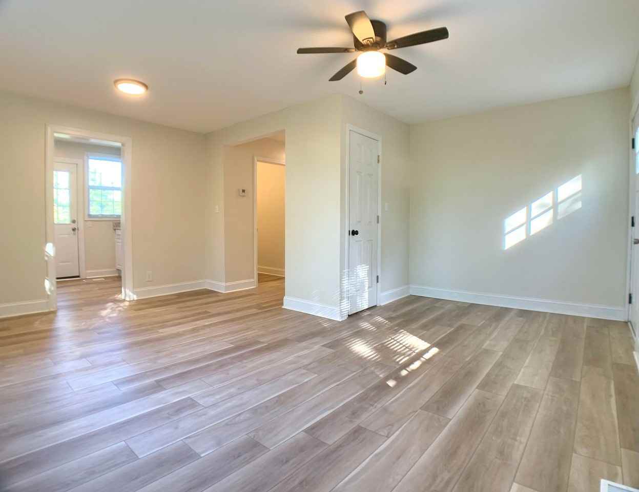 47 Maple St - Photo 3 of 17