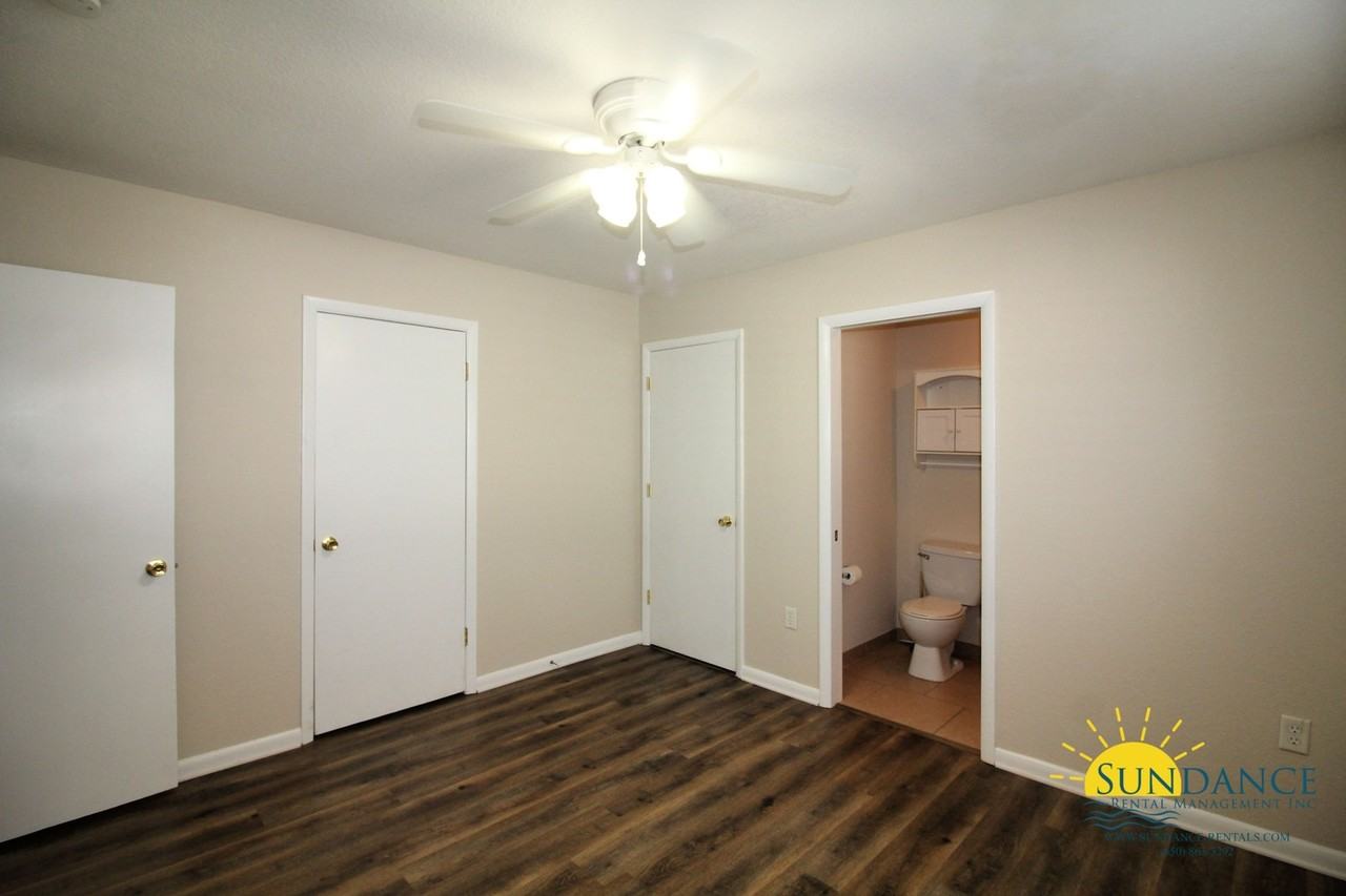 202 Ajax Drive Northwest - Photo 6 of 12