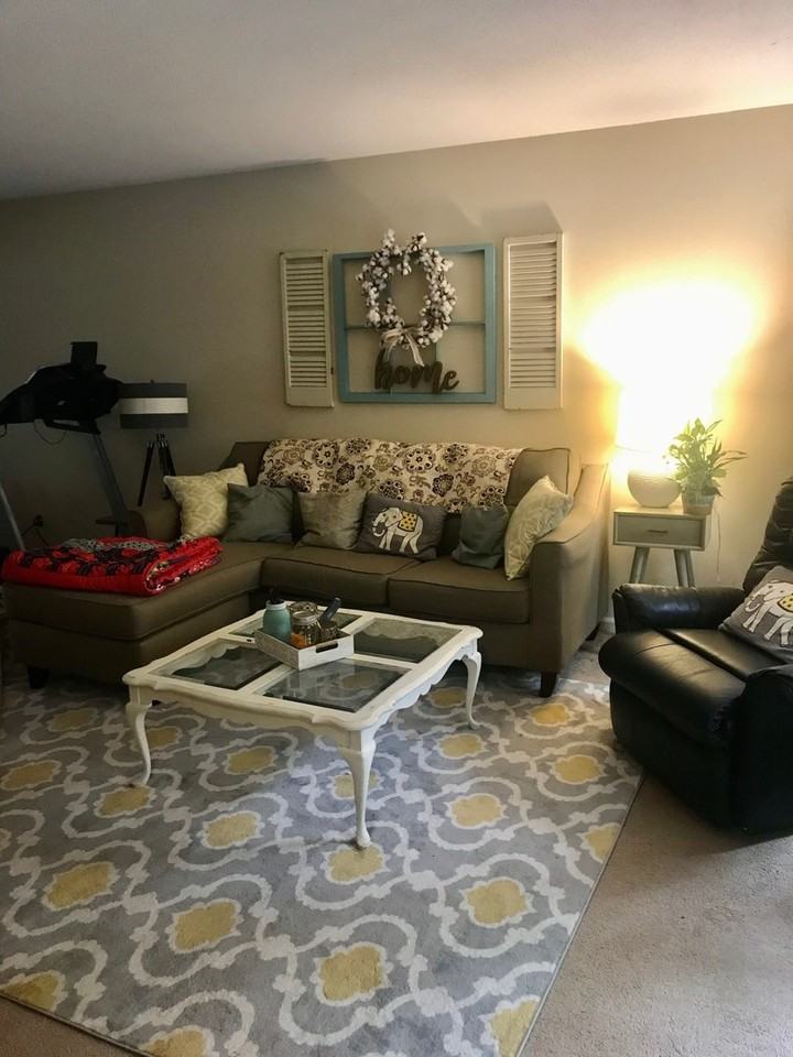 315 S Pope St #12 - Photo 2 of 12