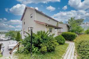 featured image of 607 Junction St