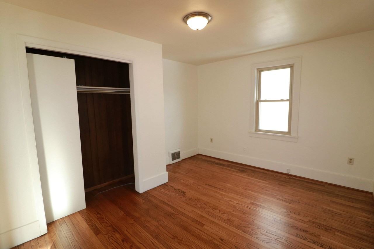 607 Junction St - Photo 4 of 12