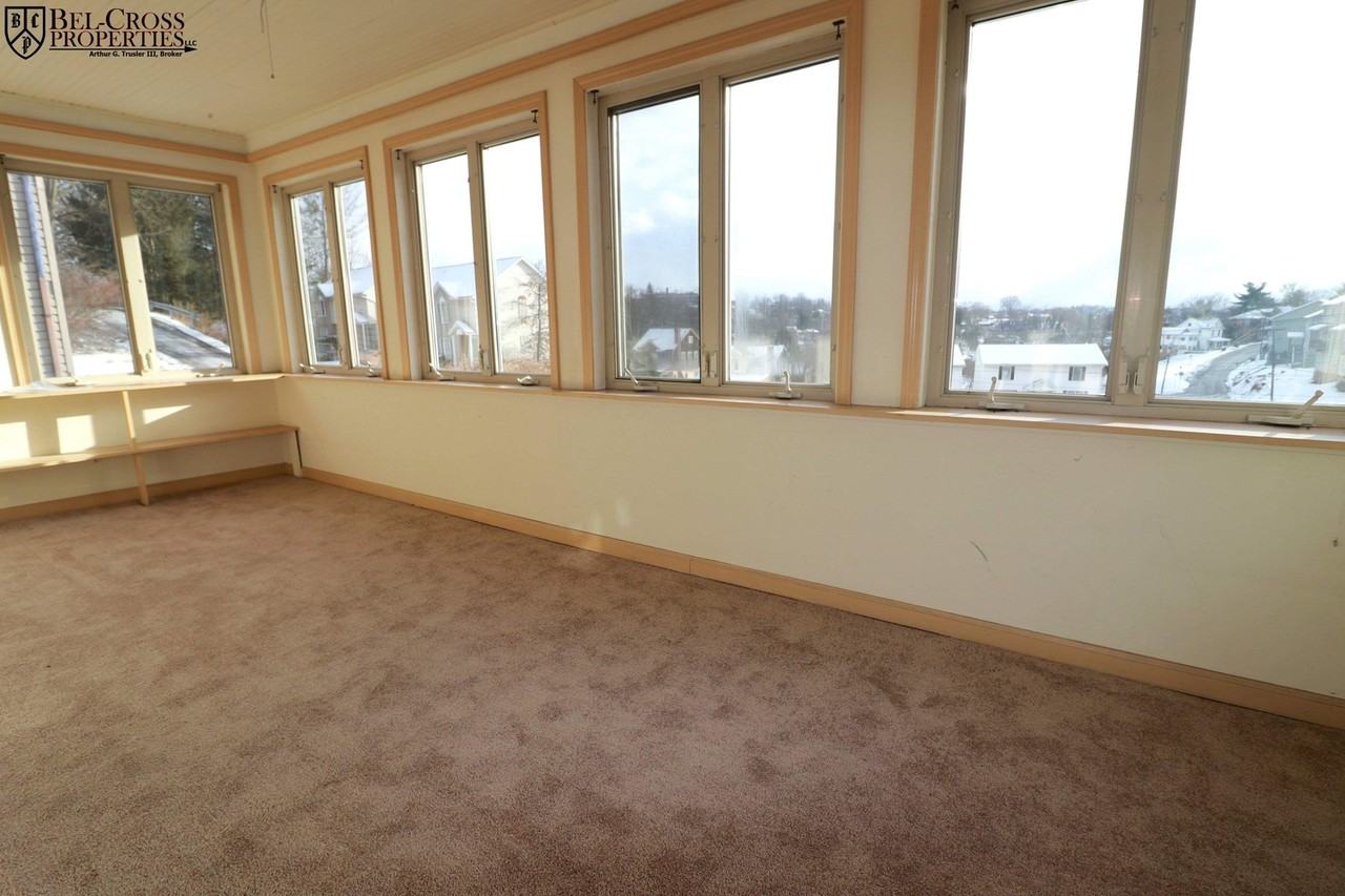 607 Junction St - Photo 7 of 12