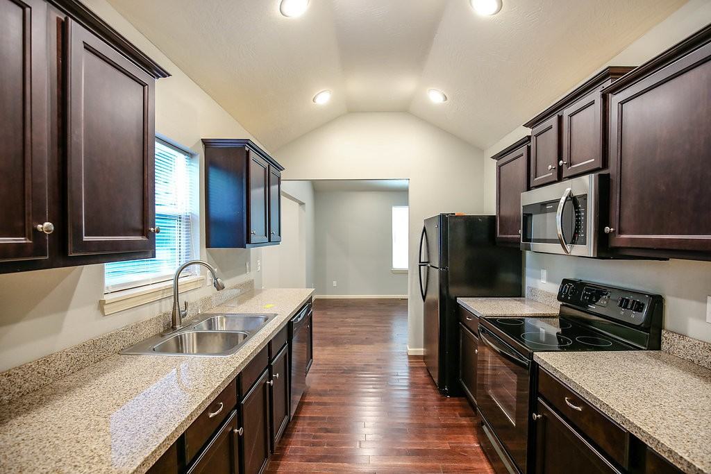 615 E Meadowmere St - Photo 2 of 16