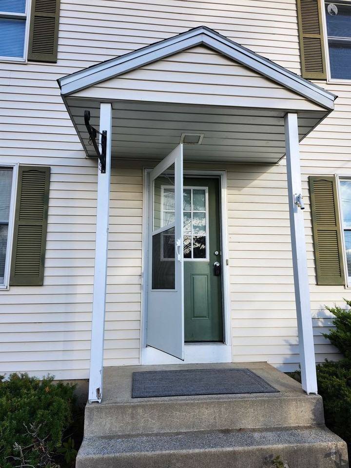 12 Madeline Dr - Photo 2 of 30