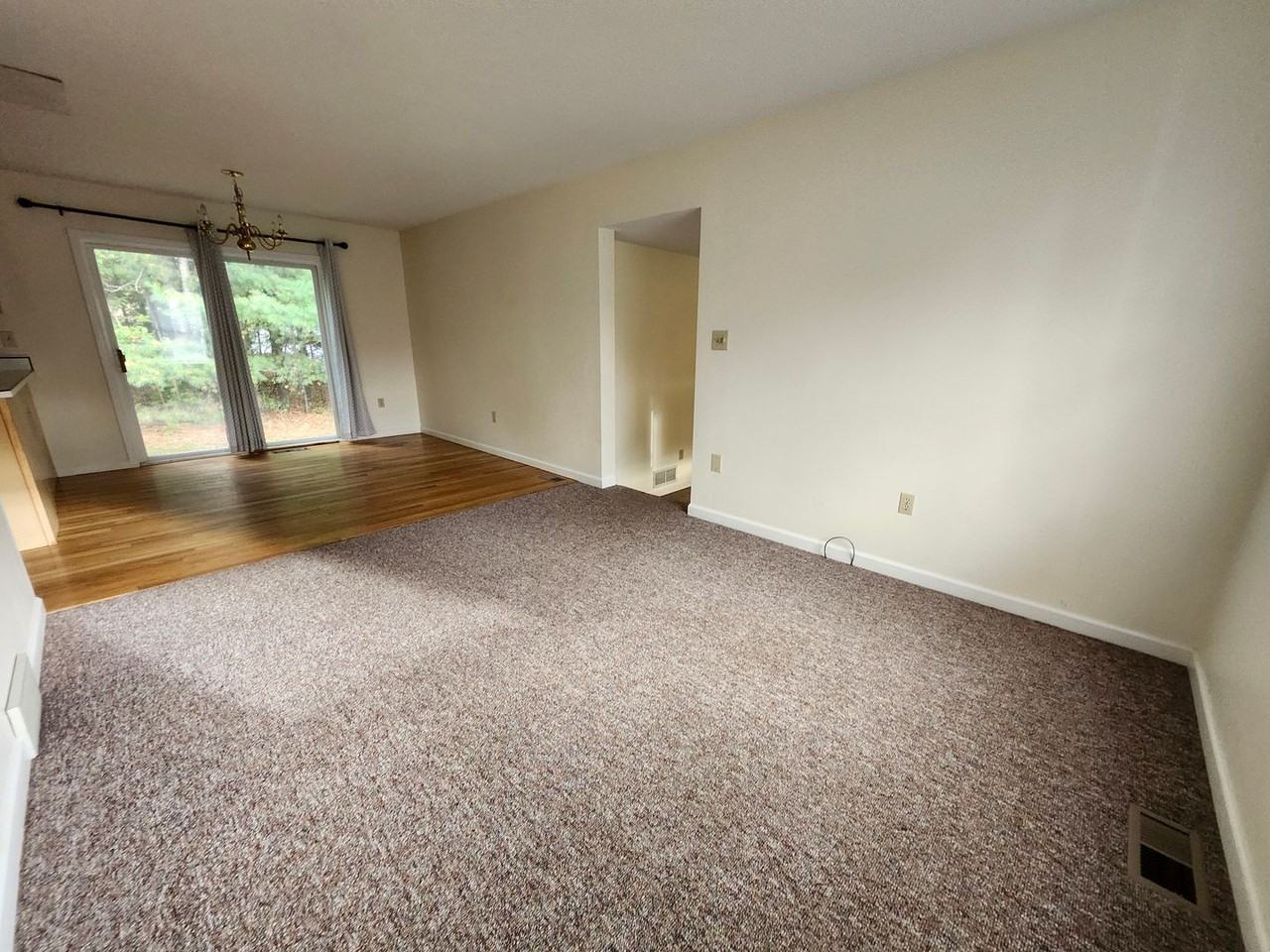 12 Madeline Dr - Photo 3 of 30