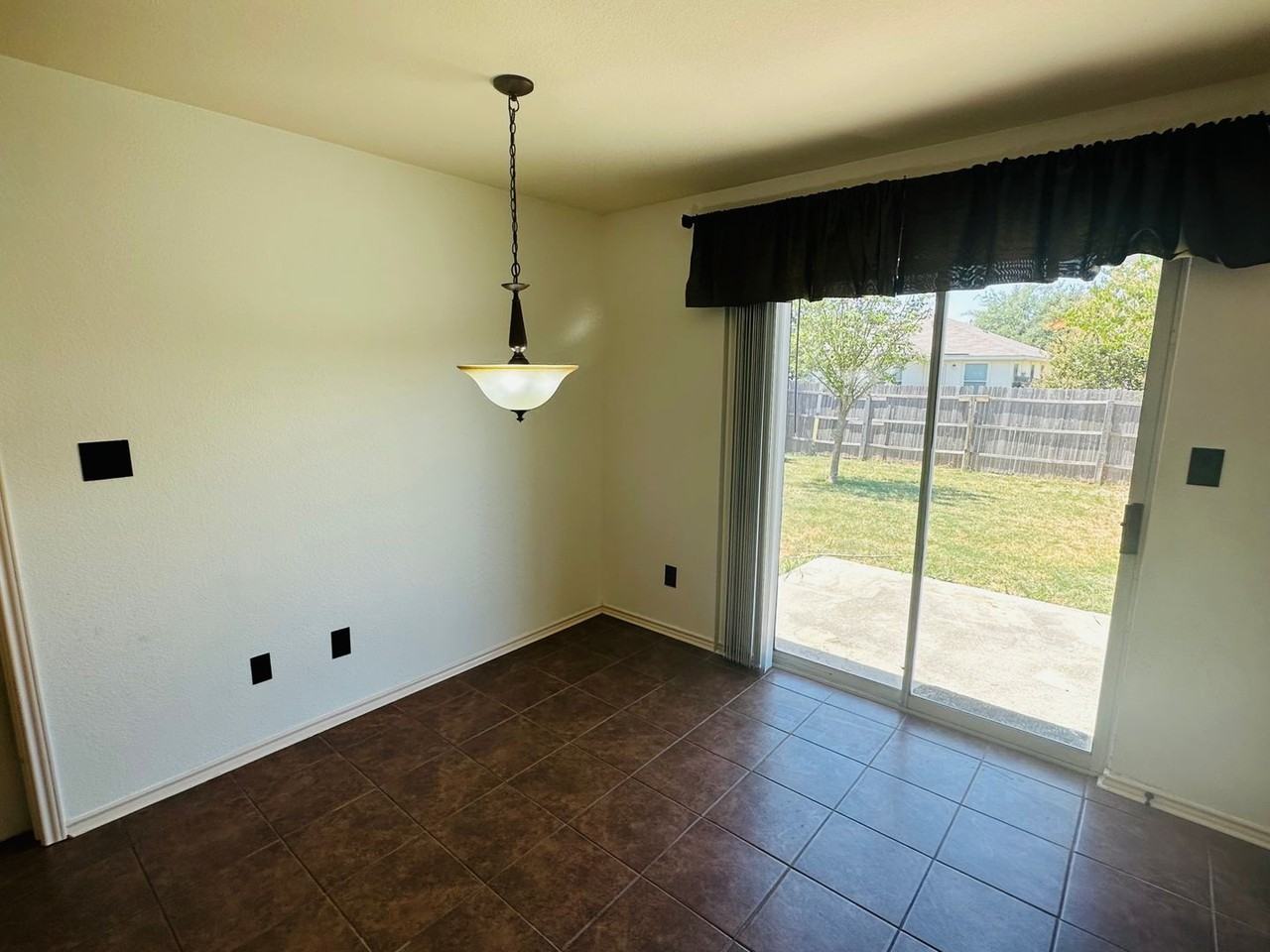 8907 Gallop Chase - Photo 7 of 23