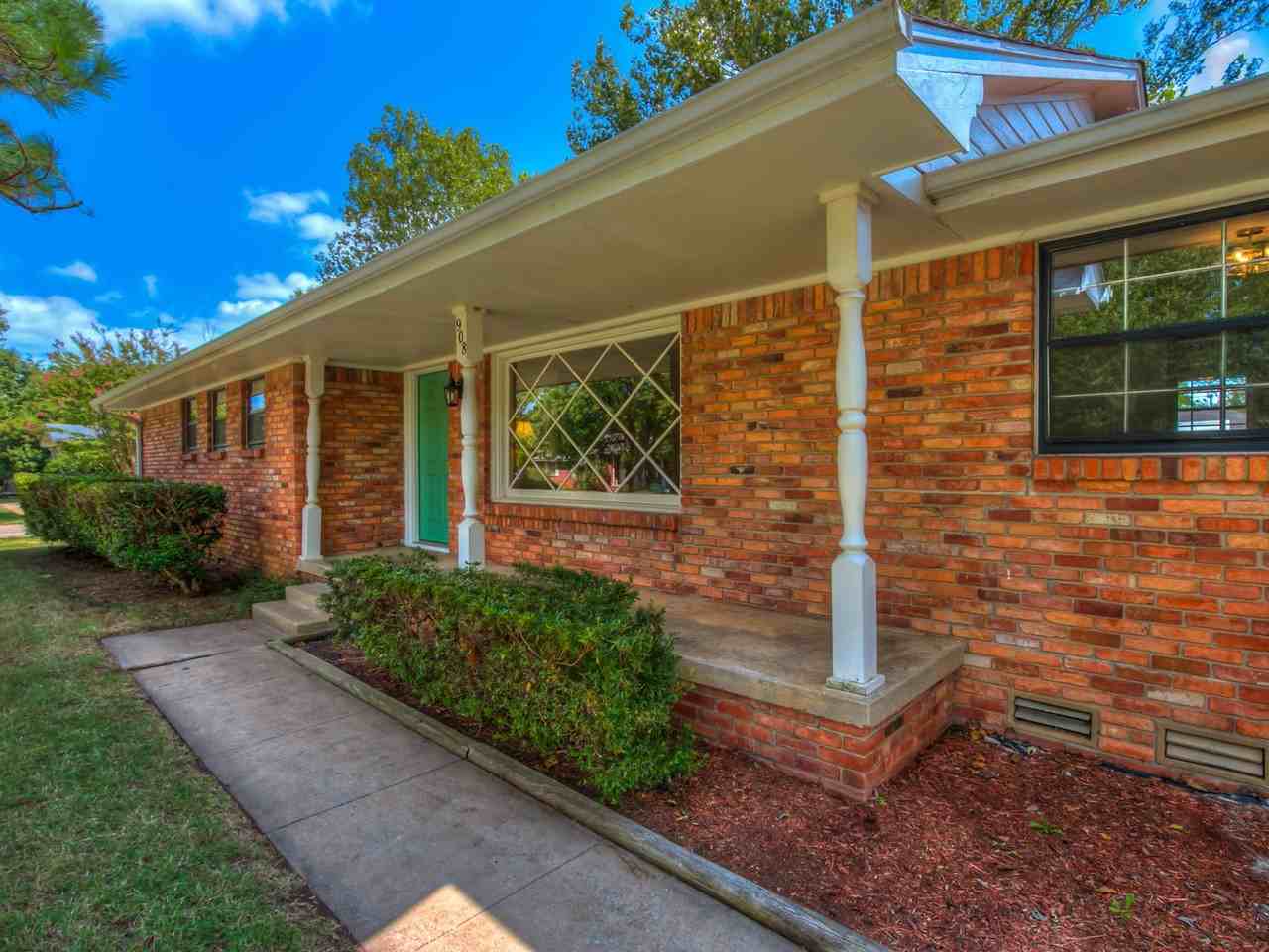 908 Birch Dr - Photo 4 of 19
