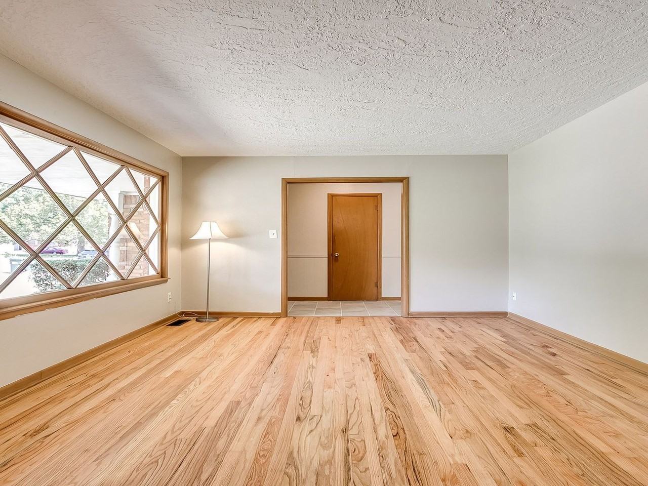 908 Birch Dr - Photo 7 of 19