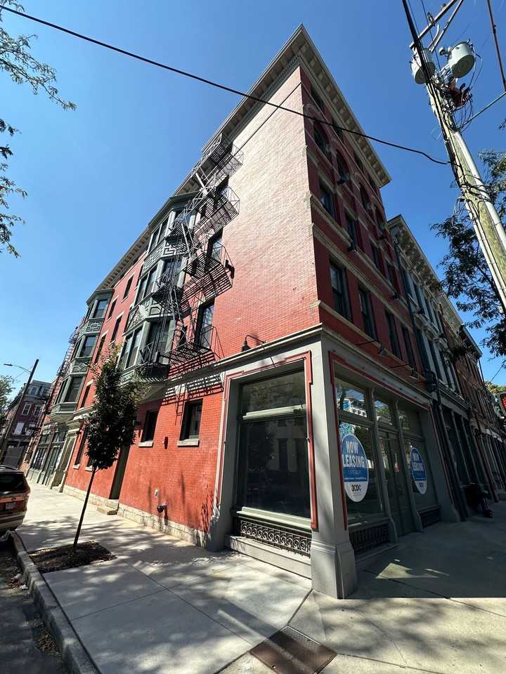 1701-1705  Race Street - Photo 2 of 22