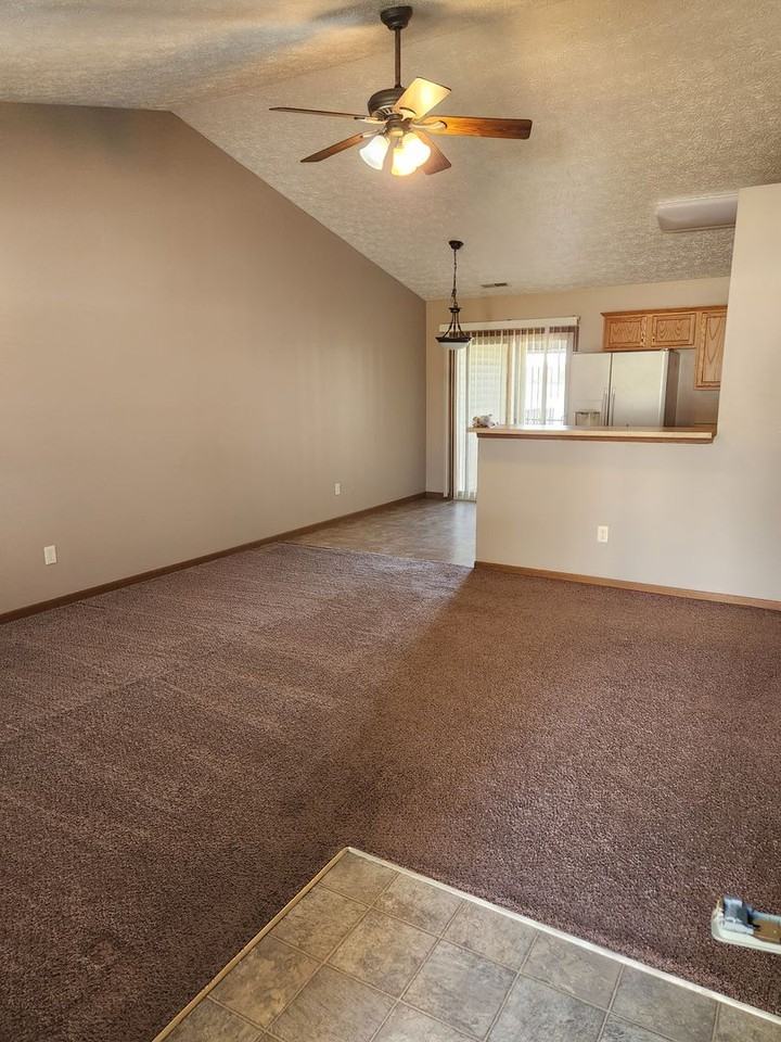 3383 Edison Dr - Photo 2 of 11