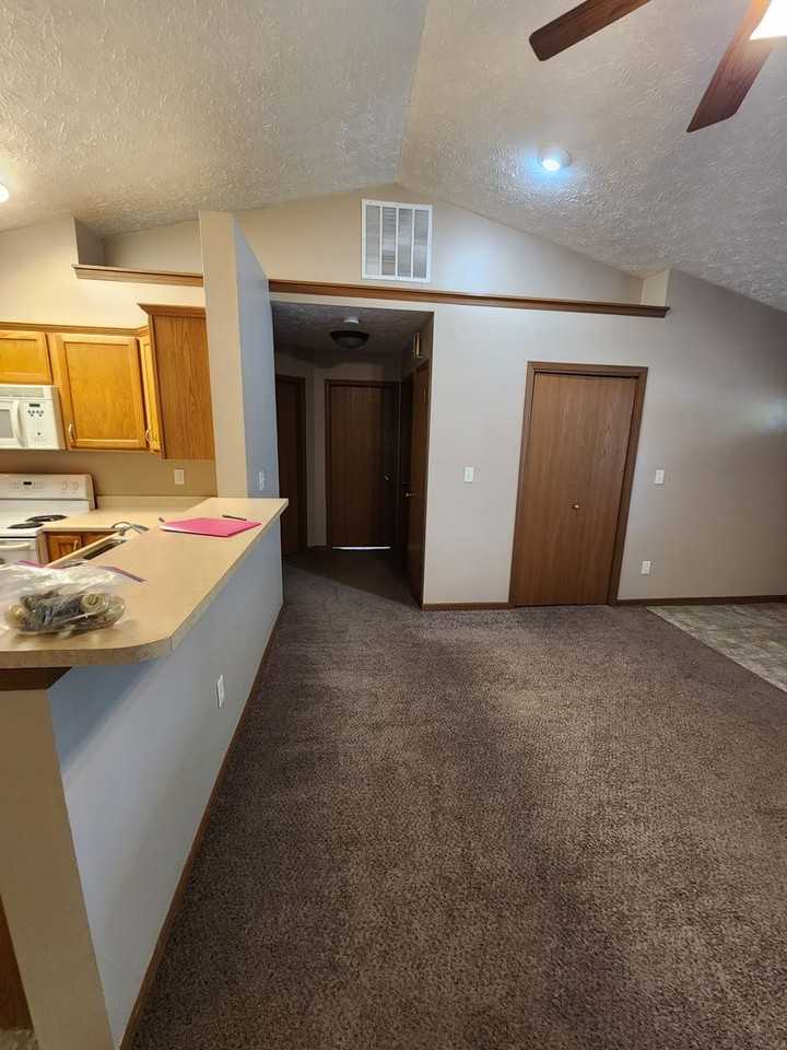 3383 Edison Dr - Photo 5 of 11