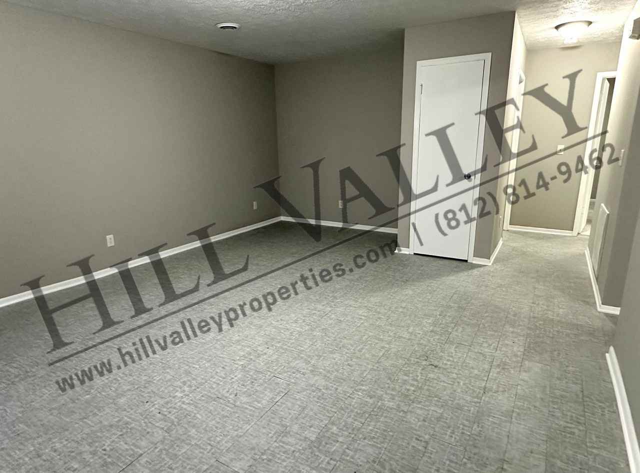 932 N 8th St - Photo 3 of 12