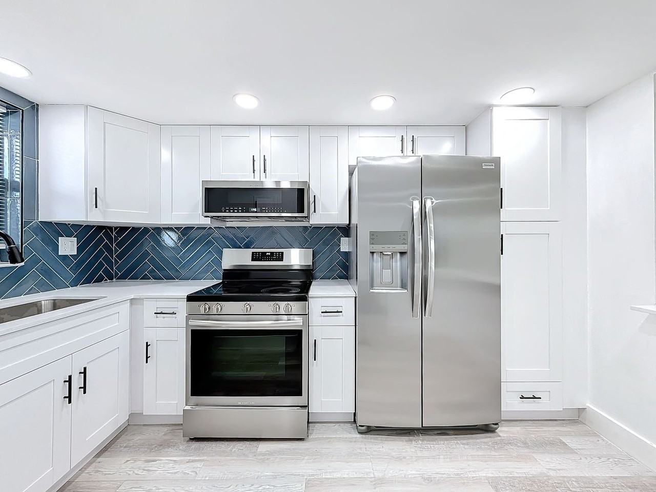 3150 W Rolling Hills Cir - Photo 5 of 50