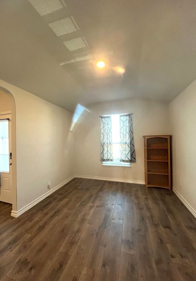 13210 Desana Spgs - Photo 2 of 16